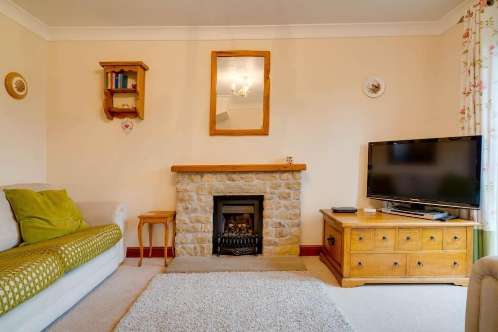 Barley Cottage Whittington  Bagian luar foto