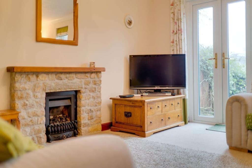 Barley Cottage Whittington  Bagian luar foto