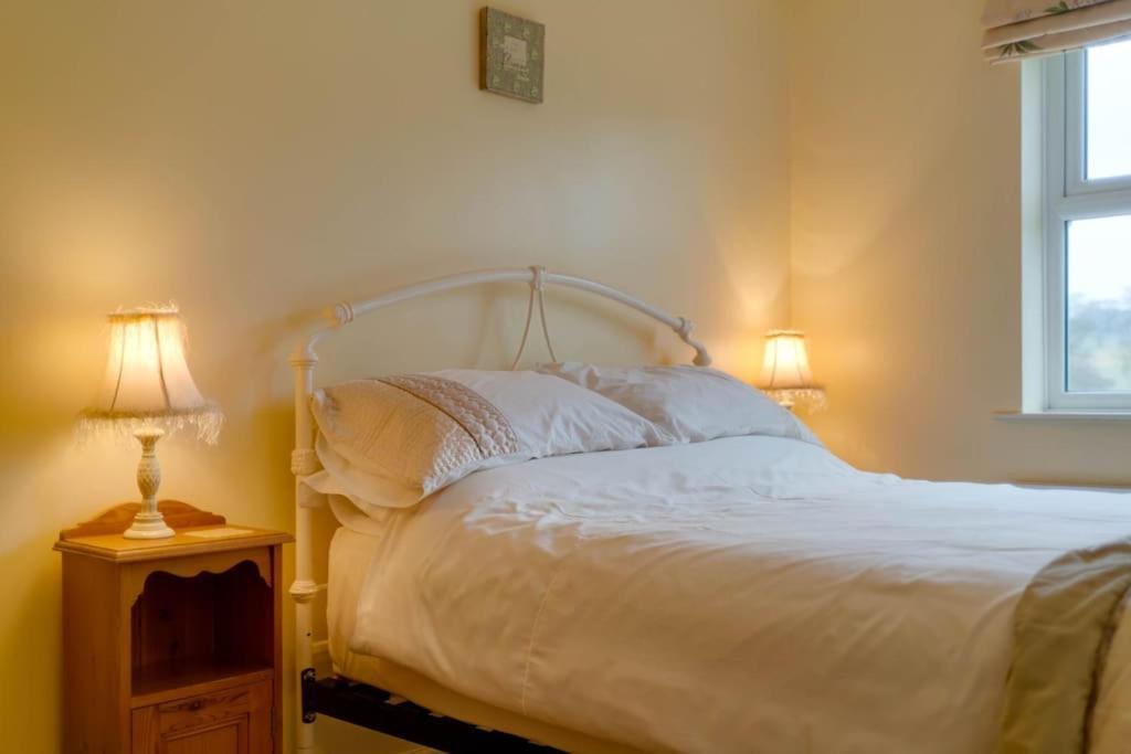 Barley Cottage Whittington  Bagian luar foto
