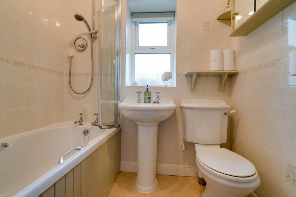 Barley Cottage Whittington  Bagian luar foto