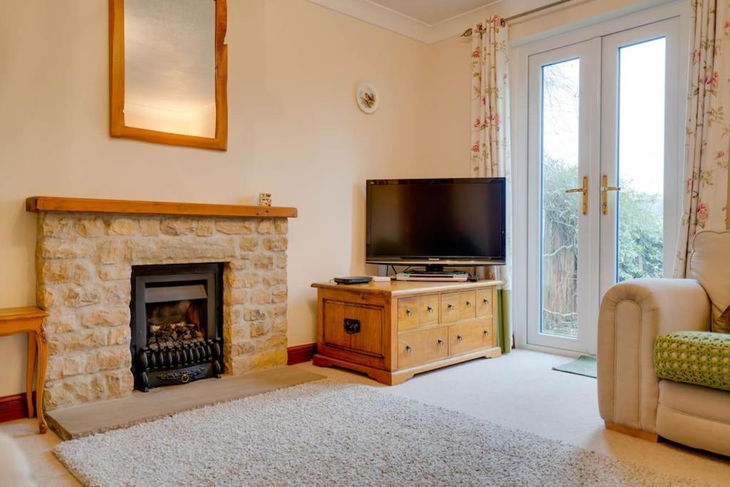 Barley Cottage Whittington  Bagian luar foto