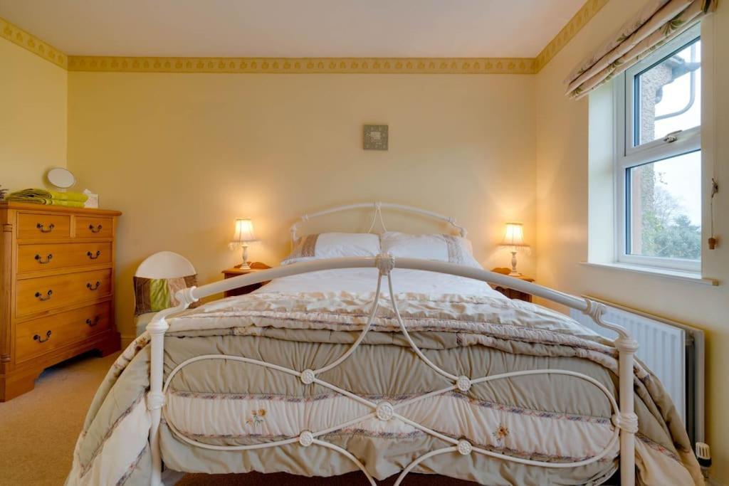 Barley Cottage Whittington  Bagian luar foto